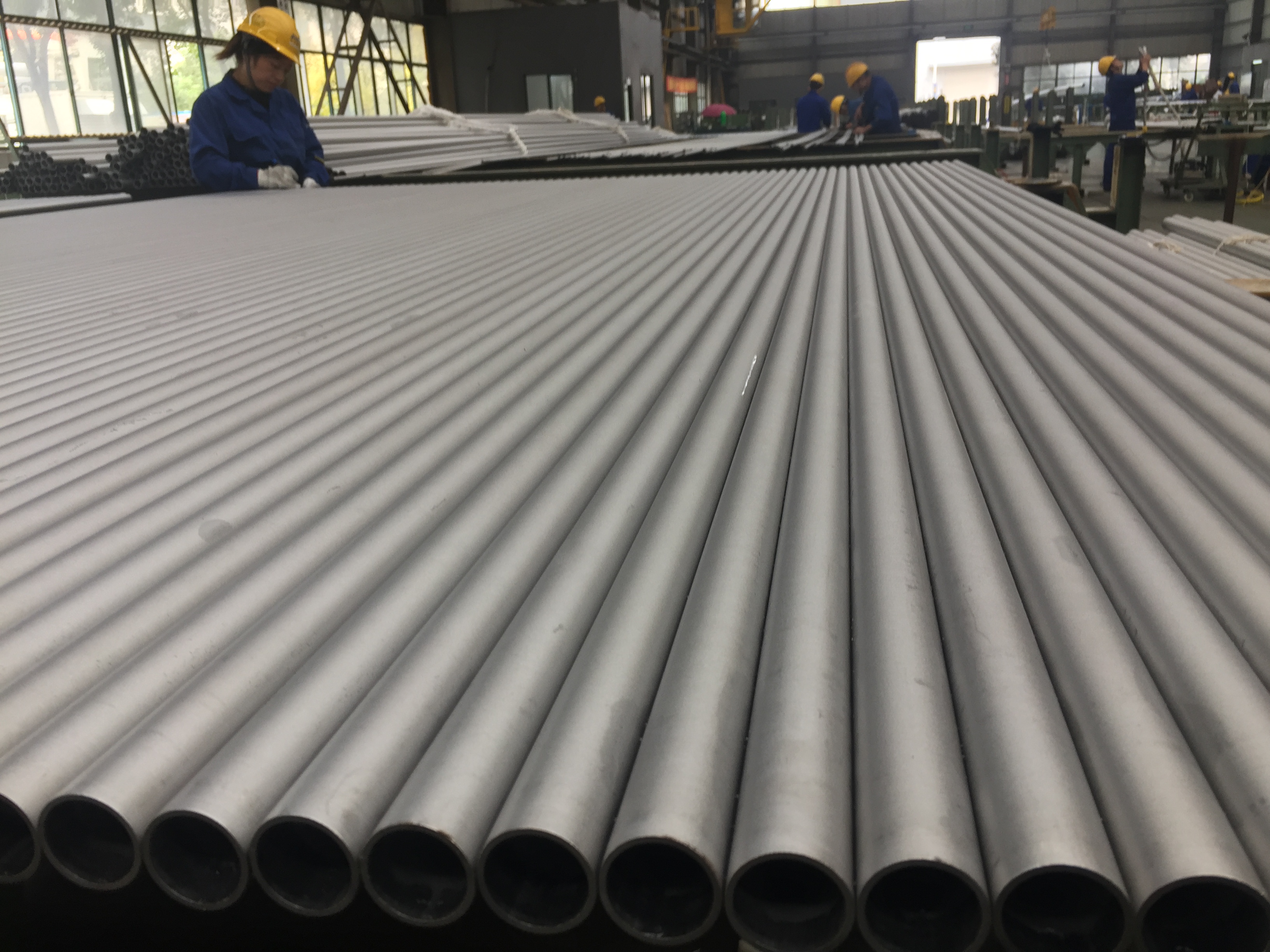  Nickel Alloy Pipes&Tubes Seamless Tube/Pipe for Heat Exchanger