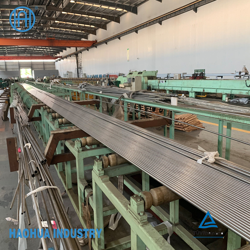 Round Stainless Steel Pipe A213 316L 316 310S Seamless Tube