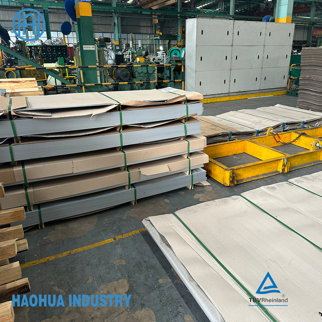 Hot/Cold Rolled Stainless Steel Sheet/ Plate