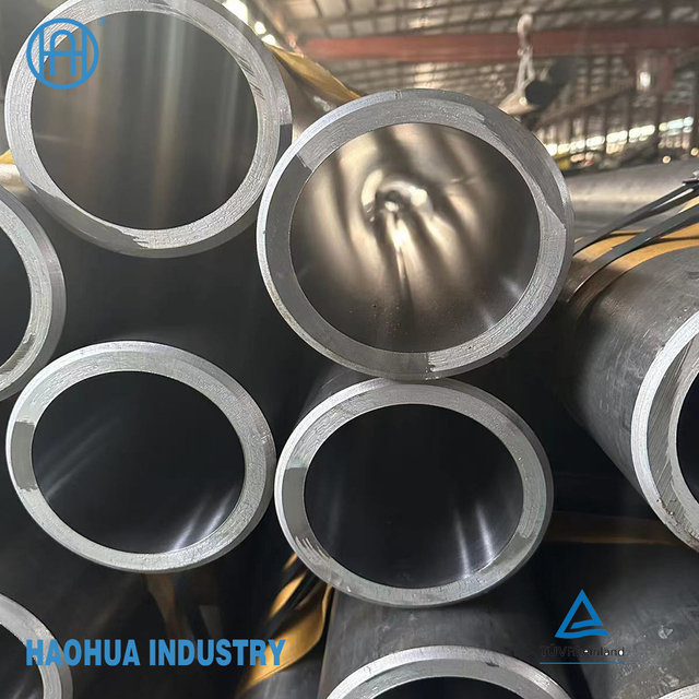 Pipe ASTM A106C Seamless Tube Round Heat Exchanger Carbon Steel Pipe