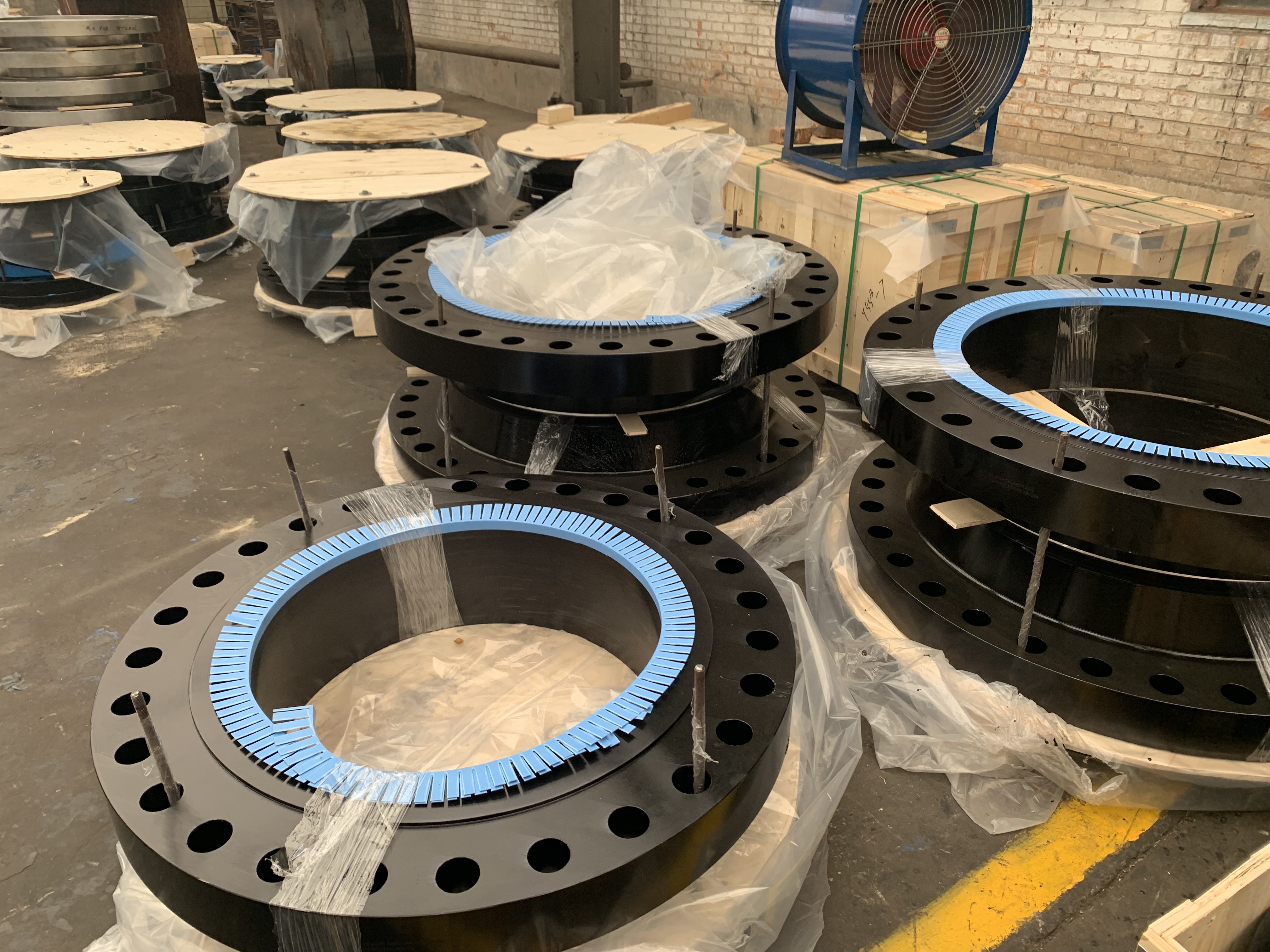 ASME B16.5 Forged Forging RF A105/A105n/S235jr/A350 Lf2/A694 F52 F60 F65 F70 Price Steel Plate Dimensions JIS 5K 10K 16K Carbon Stainless Steel Slip on Flange